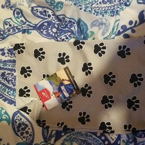 Headsweats Small Pawprint Neck gaiter